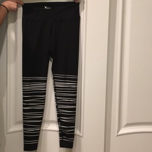 Old Navy compression leggings